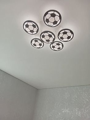 Світлодіодна LED люстра з пультом та підсвічуванням 105W у дитячу футбольні м'ячі